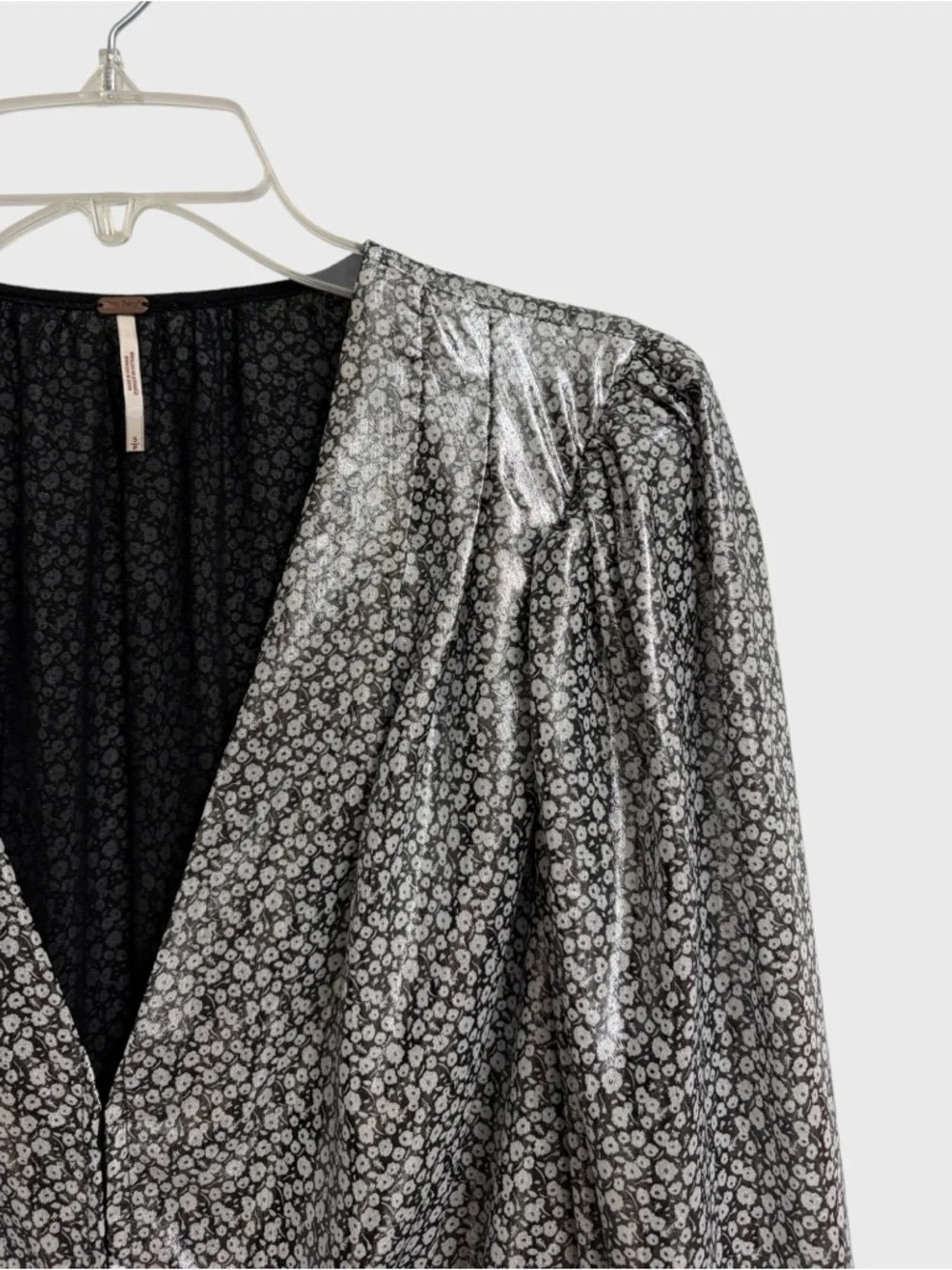 Free People Small Talk That Talk Metallic Silver Floral Top Blouse Size S Disco